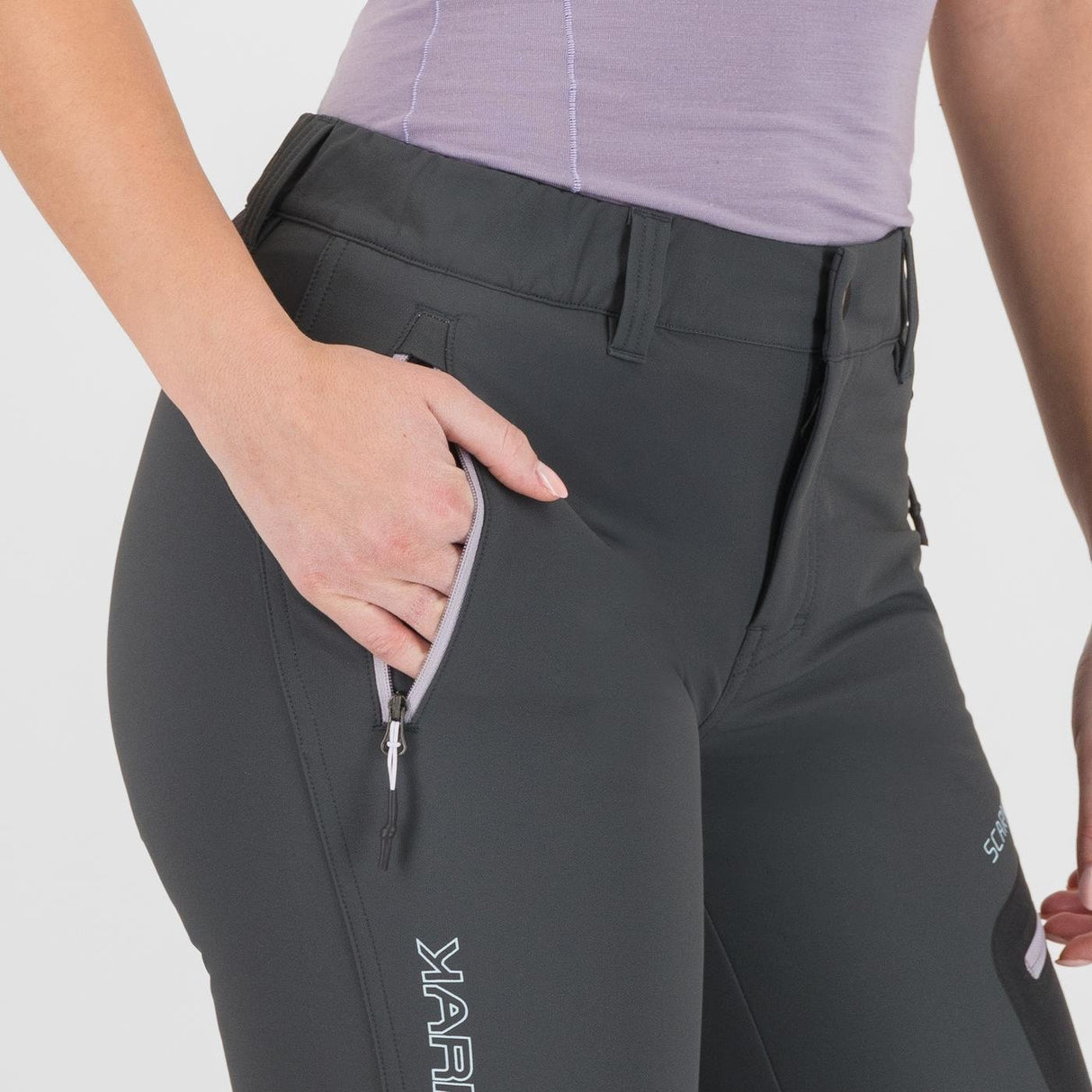 ŽENSKE HLAČE SCARNIA UP