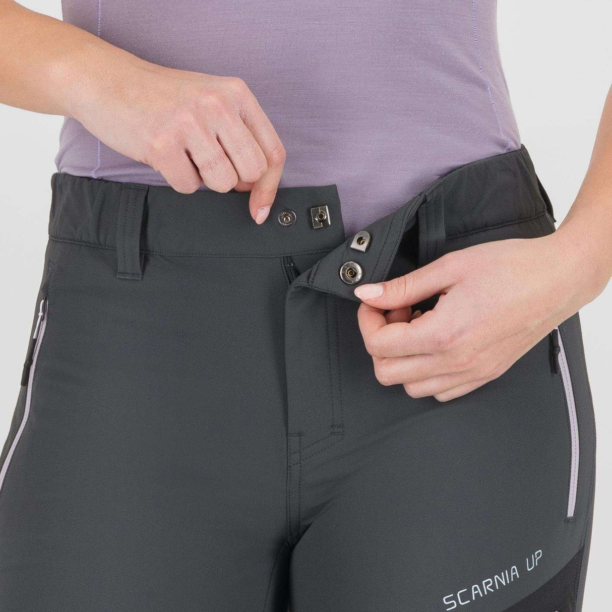 ŽENSKE HLAČE SCARNIA UP