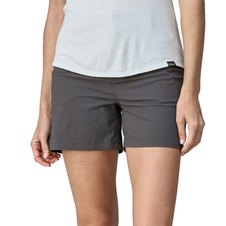 WOMEN'S SHORTS QUANDARY 5 in.