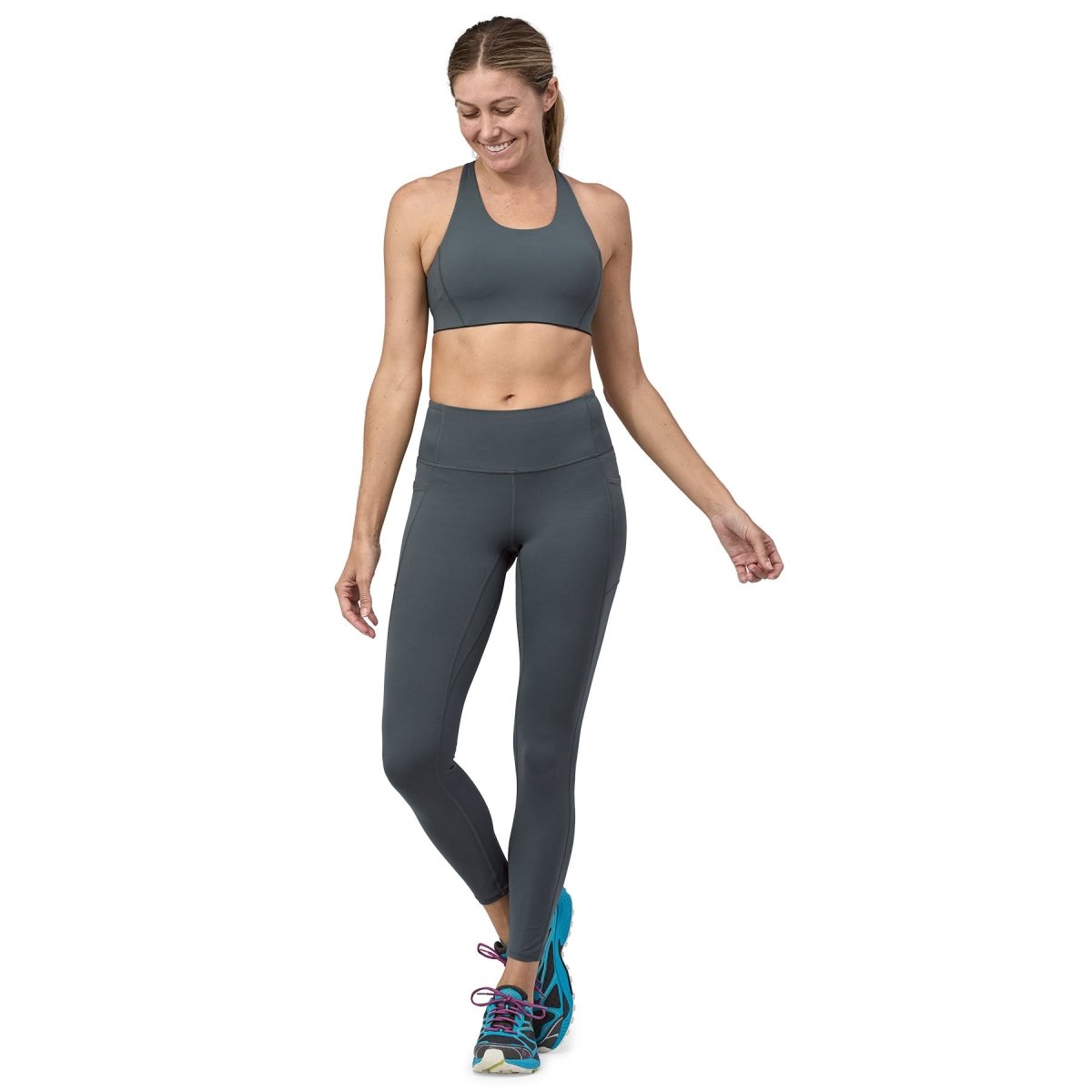 ŽENSKI ŠPORTNI MODRČEK SHADOWLITE MID IMPACT ADJUSTABLE BRA - Alpska Šola Bovec